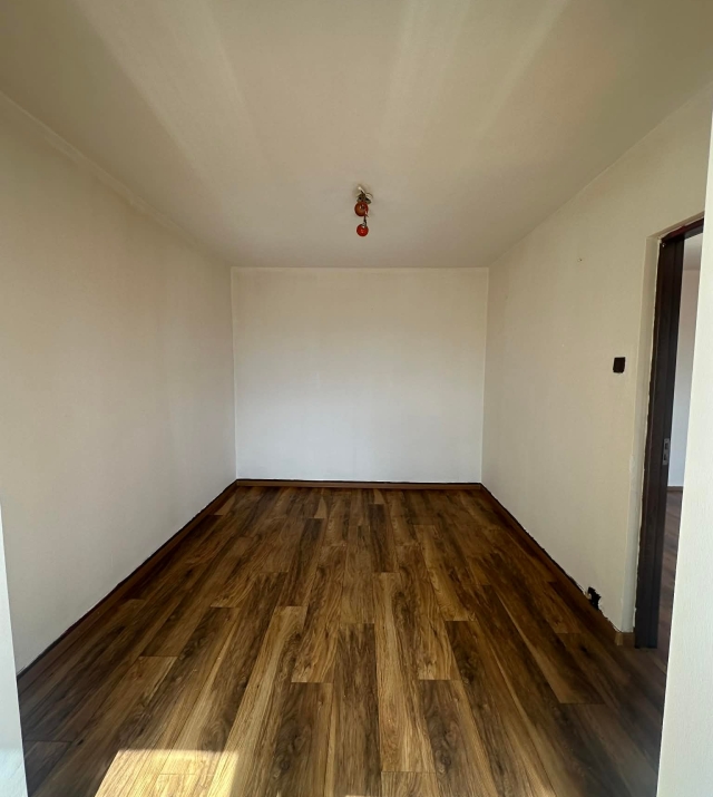 5a2351.jpg