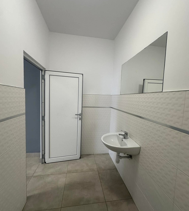 8a2271.jpg