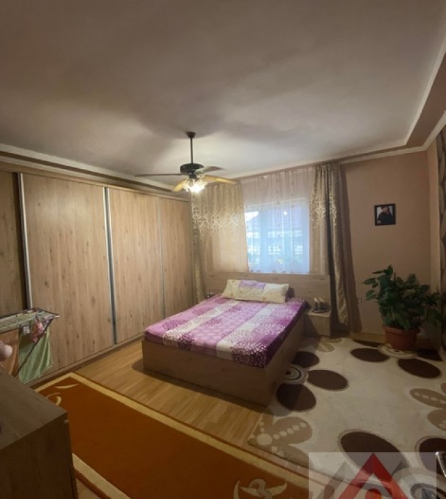 a1131-CasaAzuga07.JPG