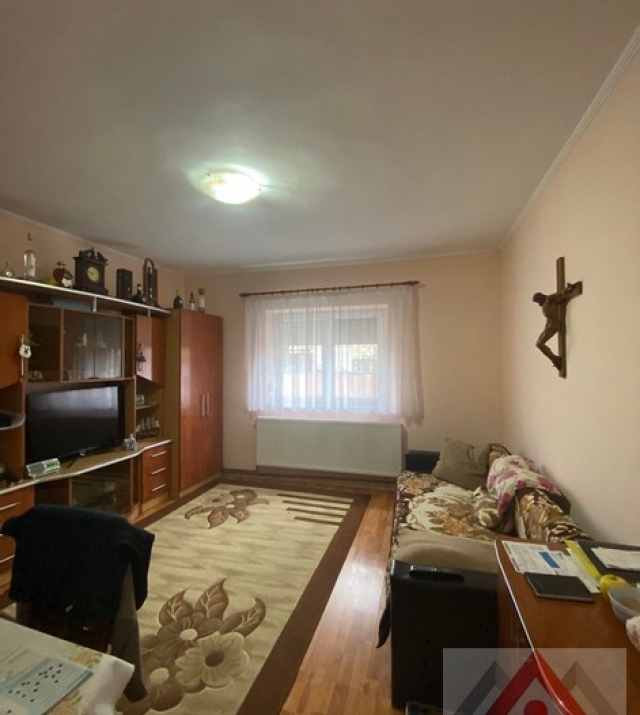 a1131-CasaAzuga08.JPG