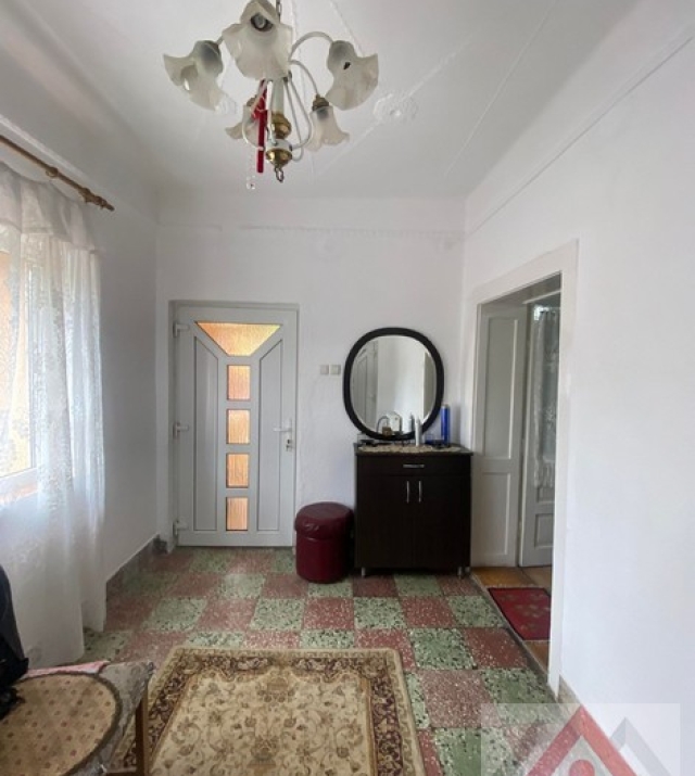a1320-CasaMateiBasarab03.JPG